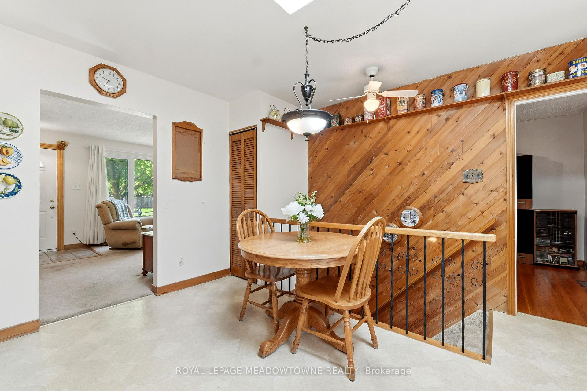 Photo 9 of 177 Delrex Boulevard, Halton Hills, Georgetown — HOMEH