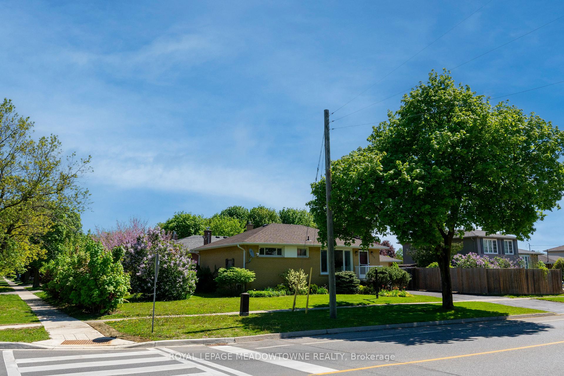 Photo 30 of 177 Delrex Boulevard, Halton Hills, Georgetown — HOMEH