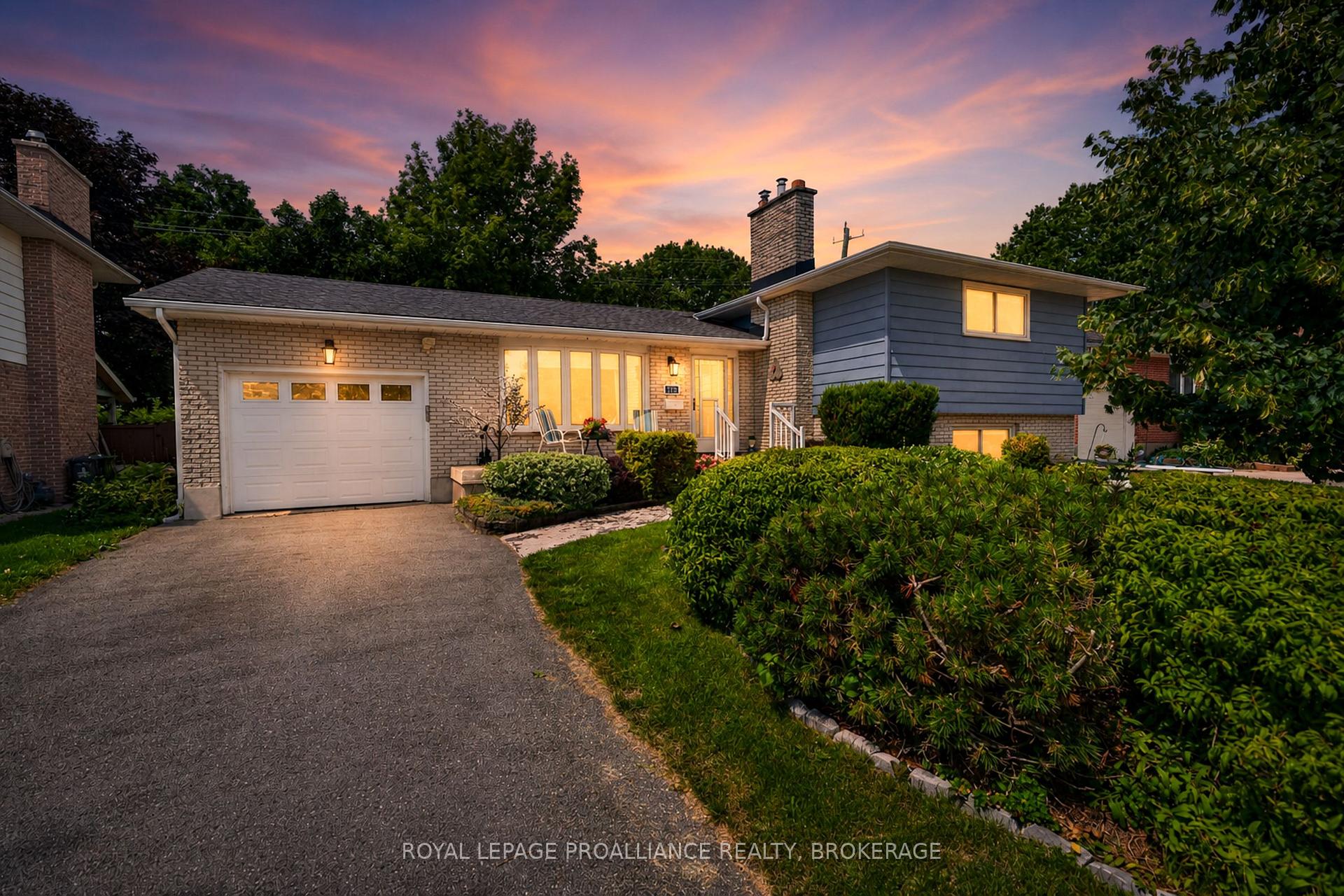 Photo 1 of 379 Glen Castle Road, Kingston, City SouthWest — HOMEH