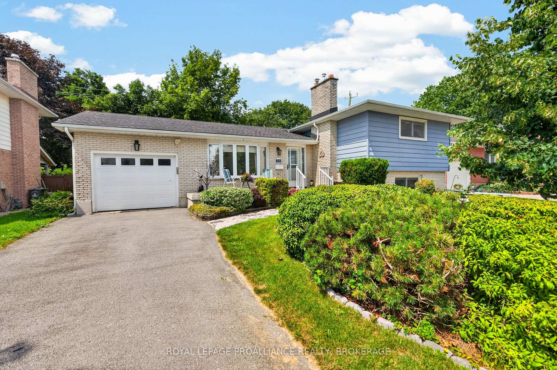 Photo 2 of 379 Glen Castle Road, Kingston, City SouthWest — HOMEH