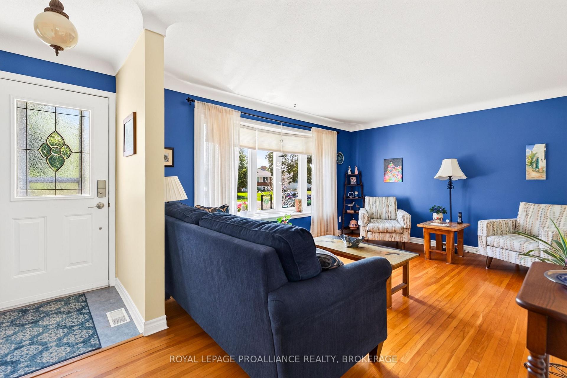 Photo 6 of 379 Glen Castle Road, Kingston, City SouthWest — HOMEH