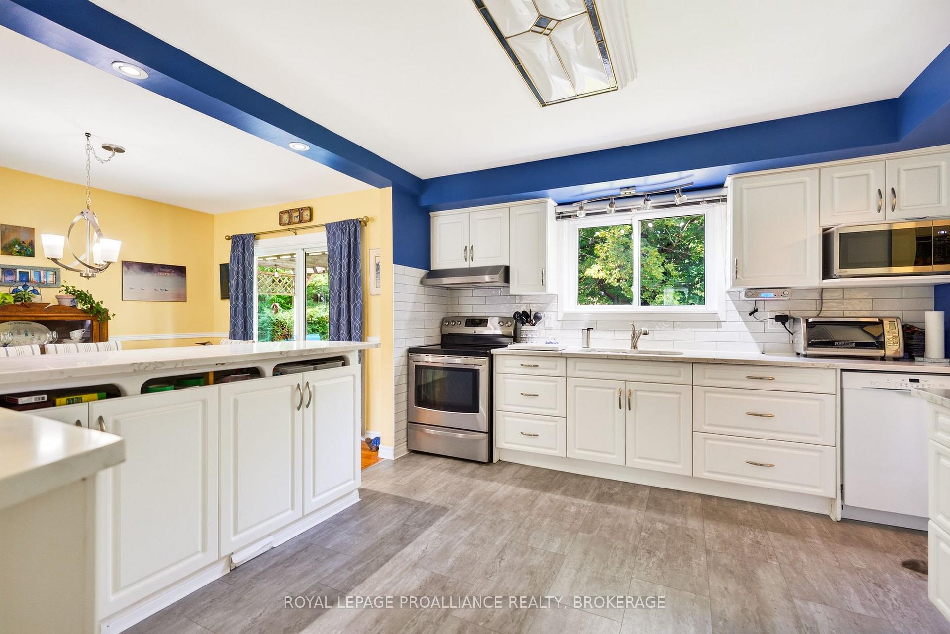 Photo 16 of 379 Glen Castle Road, Kingston, City SouthWest — HOMEH