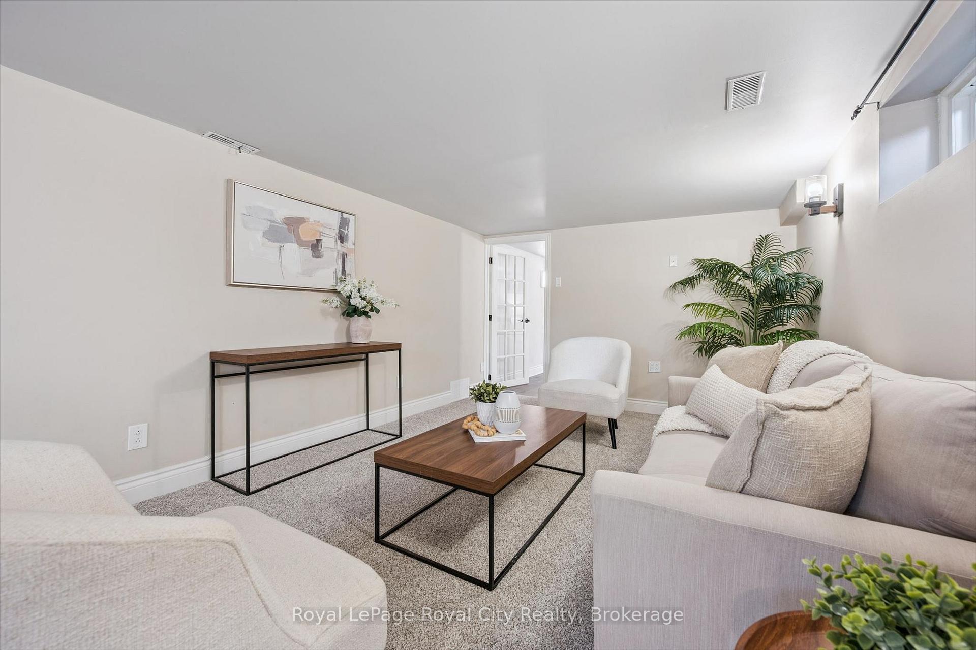 Photo 29 of 10 Sumac Place, Guelph, Riverside Park — HOMEH
