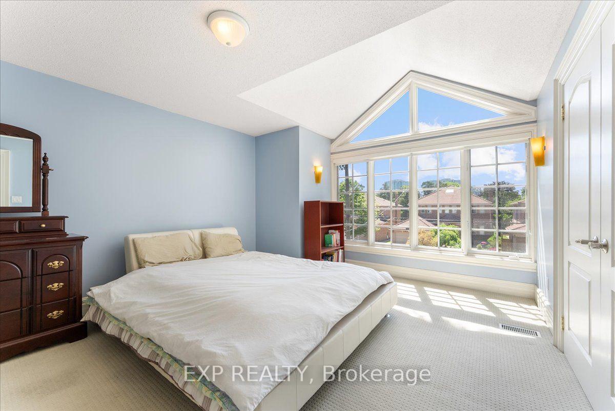 Photo 7 of 67 Agincourt Drive, Scarborough, Agincourt South-Malvern West — HOMEH