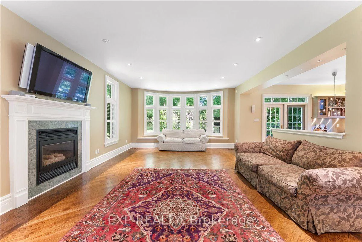Photo 10 of 67 Agincourt Drive, Scarborough, Agincourt South-Malvern West — HOMEH