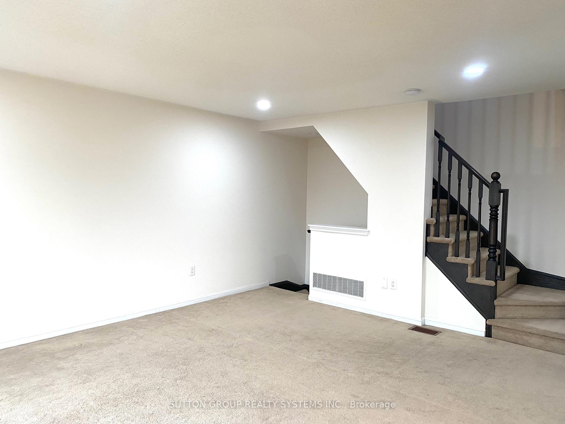 Photo 3 of 39 Suitor Court, Milton, Willmott — HOMEH
