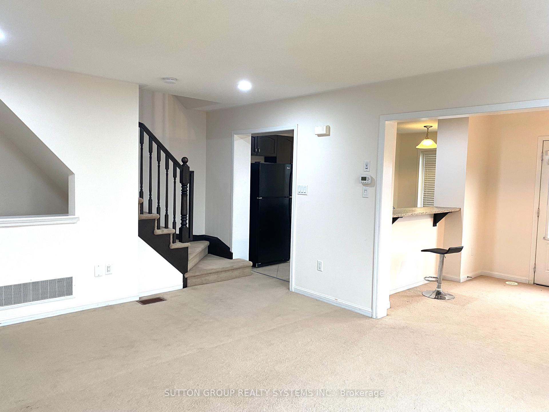 Photo 4 of 39 Suitor Court, Milton, Willmott — HOMEH