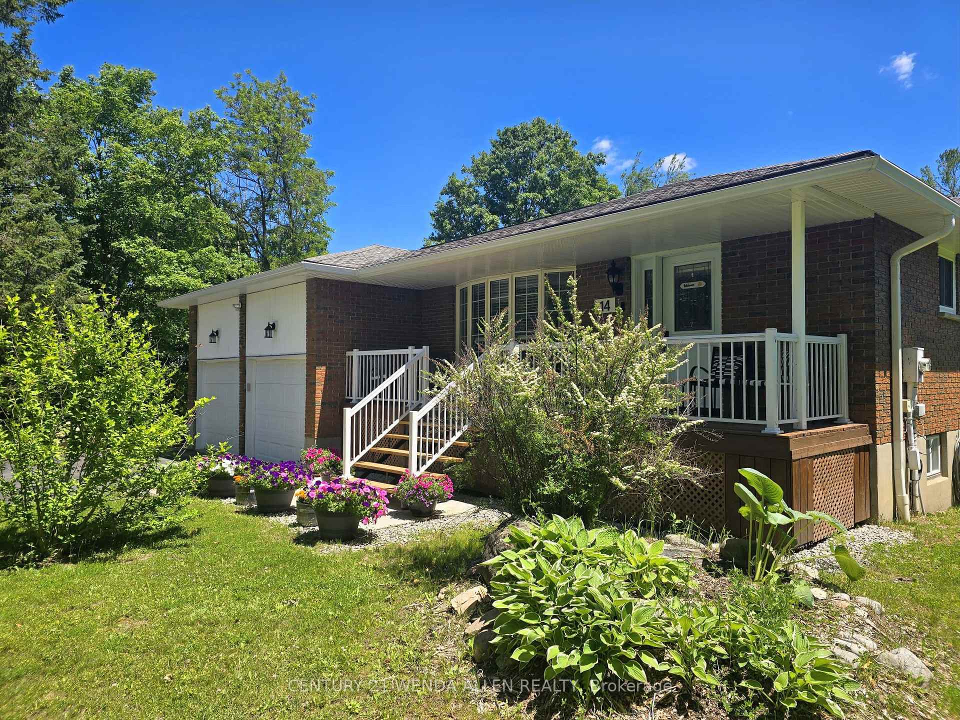 Photo 3 of 14 Manvers Drive, Kawartha Lakes, Janetville — HOMEH