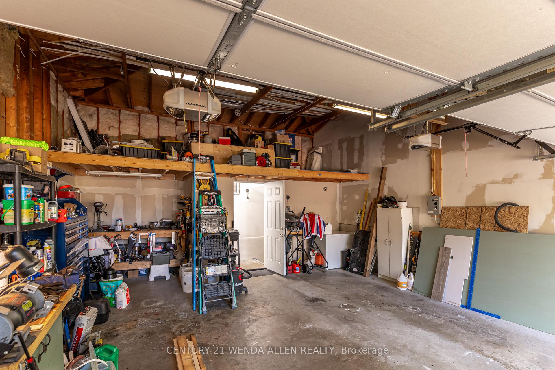 Photo 8 of 14 Manvers Drive, Kawartha Lakes, Janetville — HOMEH
