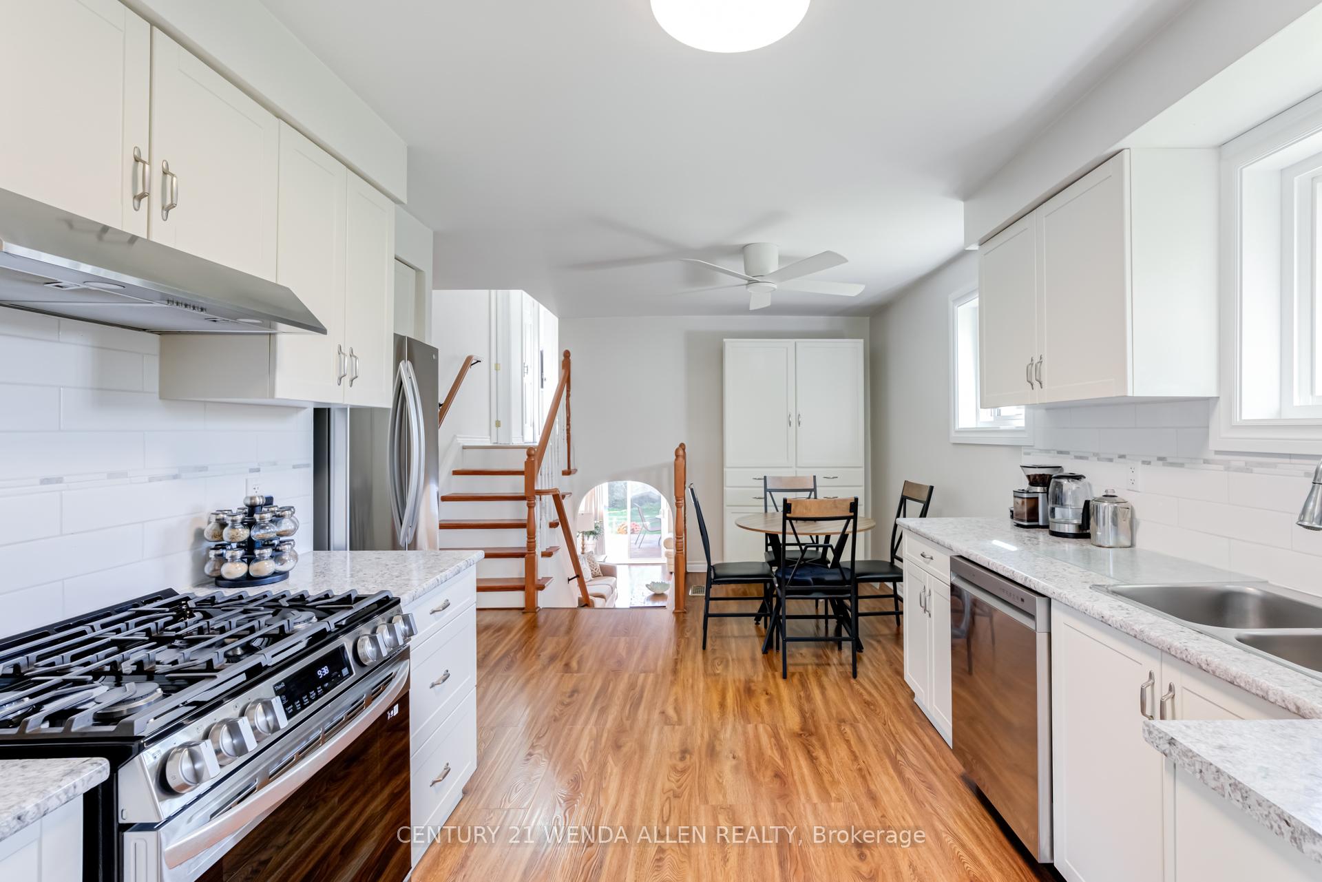 Photo 17 of 14 Manvers Drive, Kawartha Lakes, Janetville — HOMEH