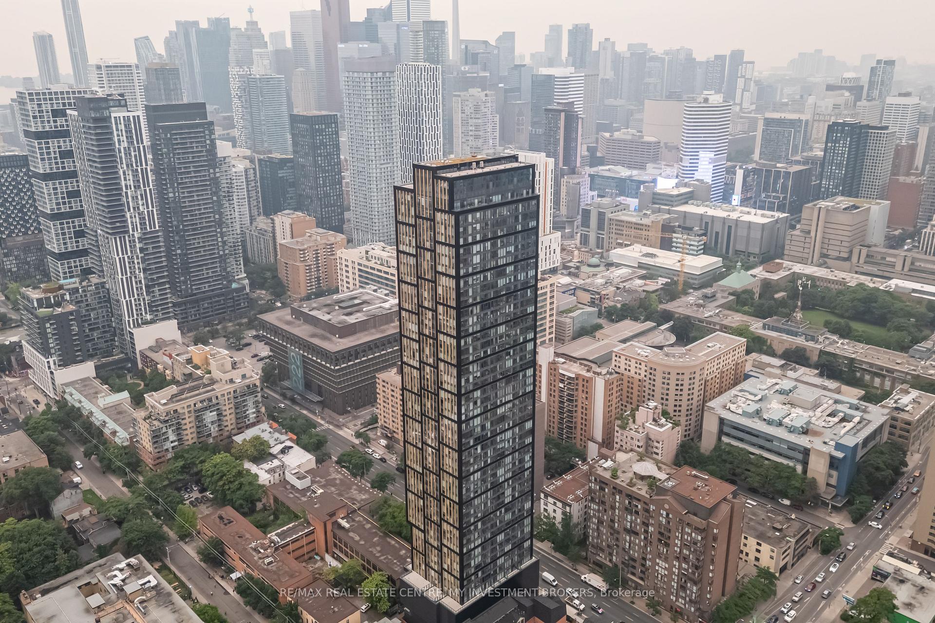 Photo of Unit 2605, 319 Jarvis Street