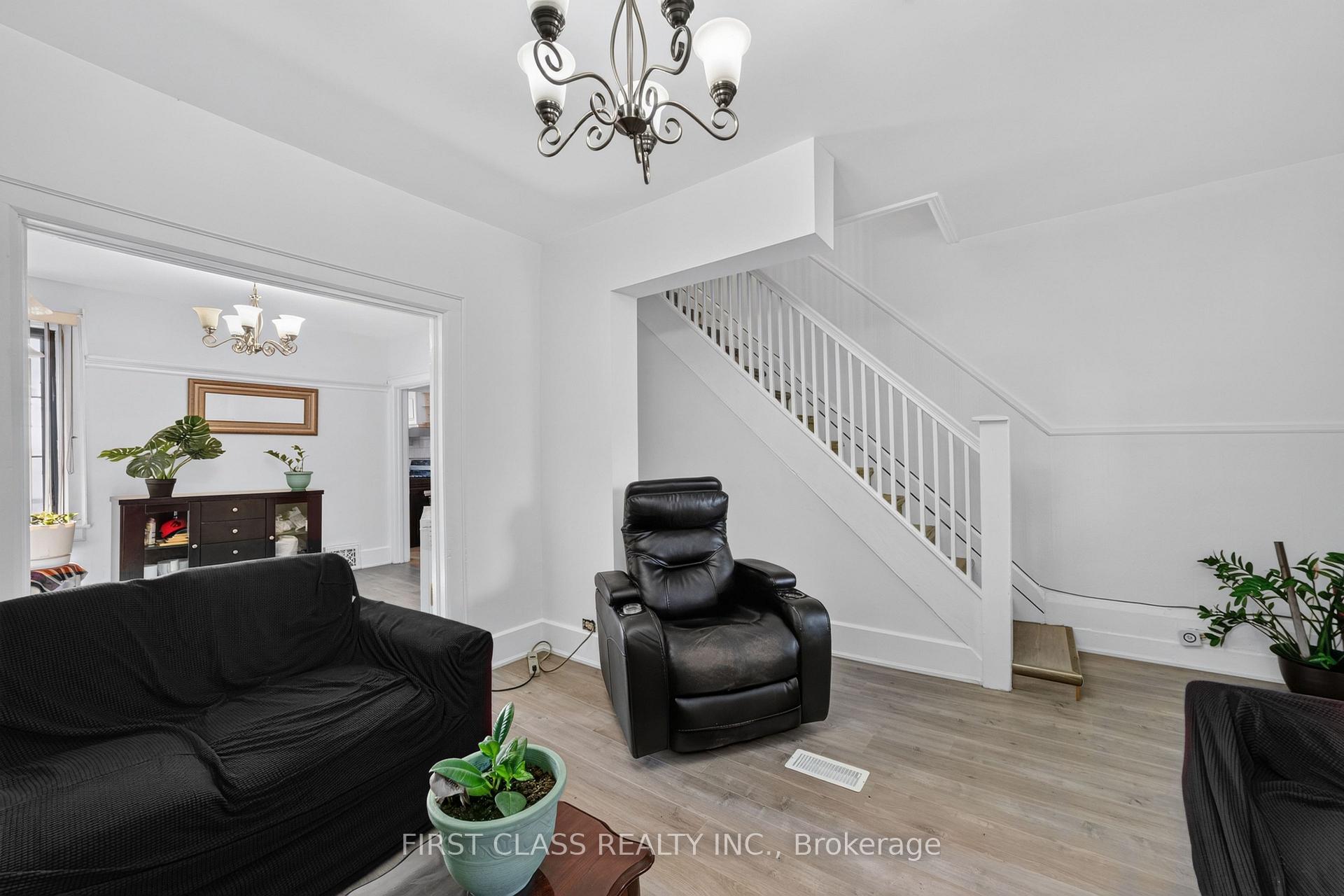 Photo 8 of 150 Caledonia Road, Toronto, Corso Italia-Davenport — HOMEH
