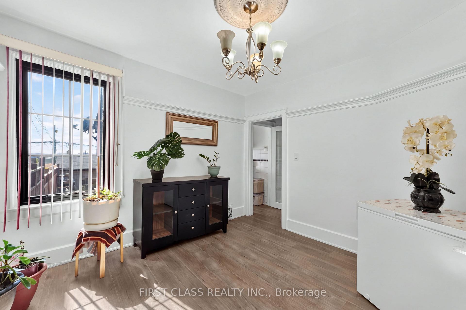 Photo 10 of 150 Caledonia Road, Toronto, Corso Italia-Davenport — HOMEH