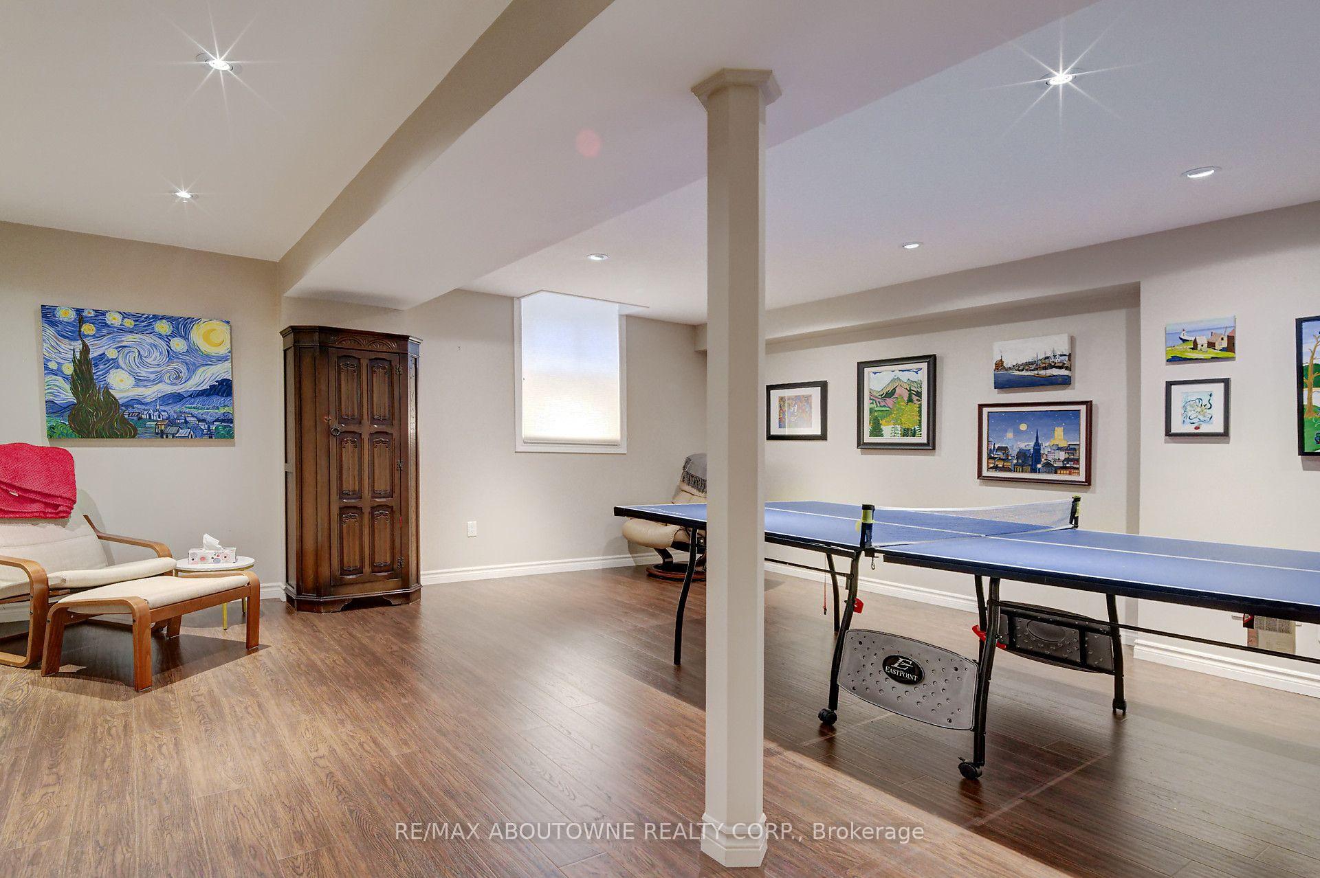 Photo 29 of 2196 Emily Circle, Oakville, Bronte Creek — HOMEH