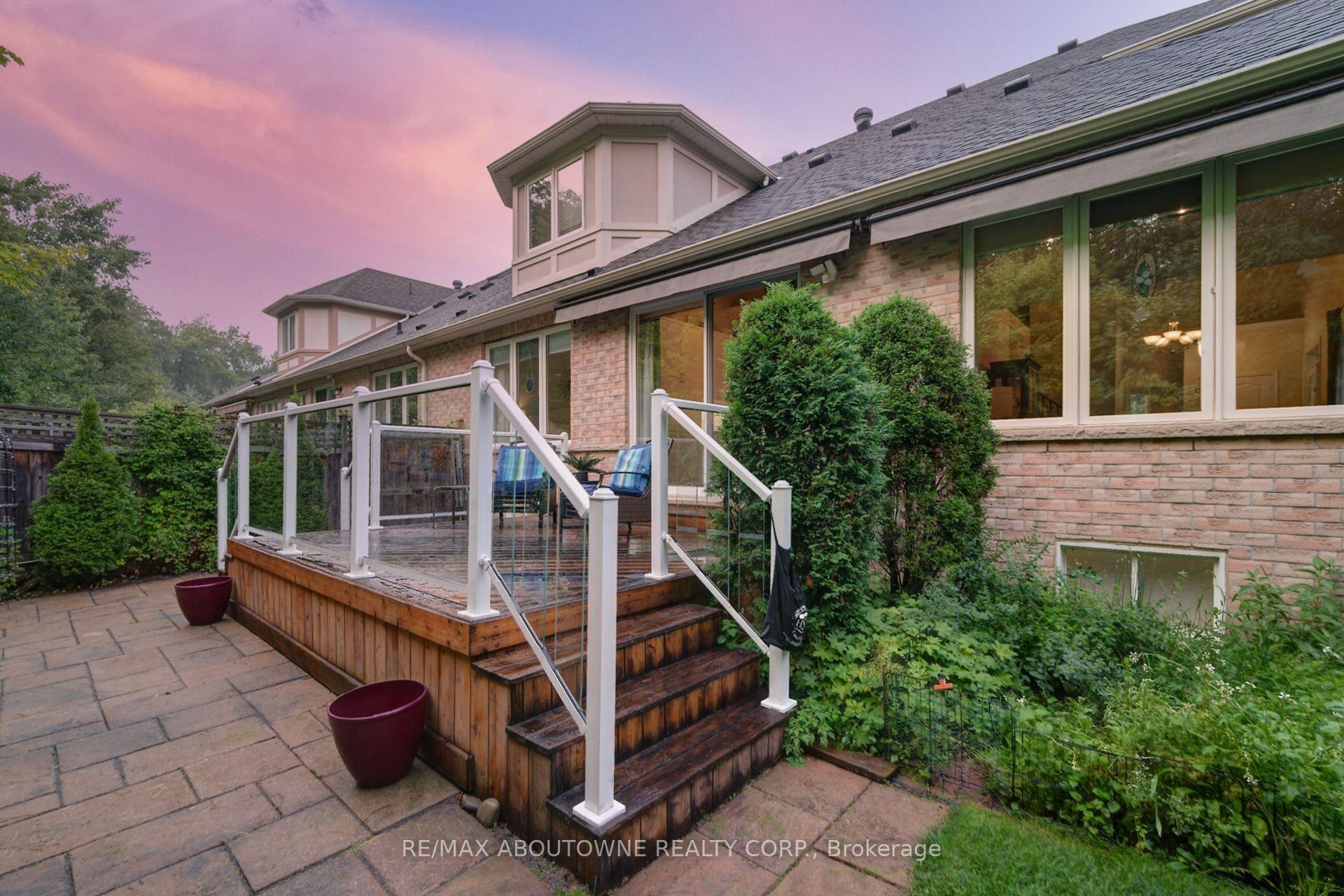 Photo 35 of 2196 Emily Circle, Oakville, Bronte Creek — HOMEH