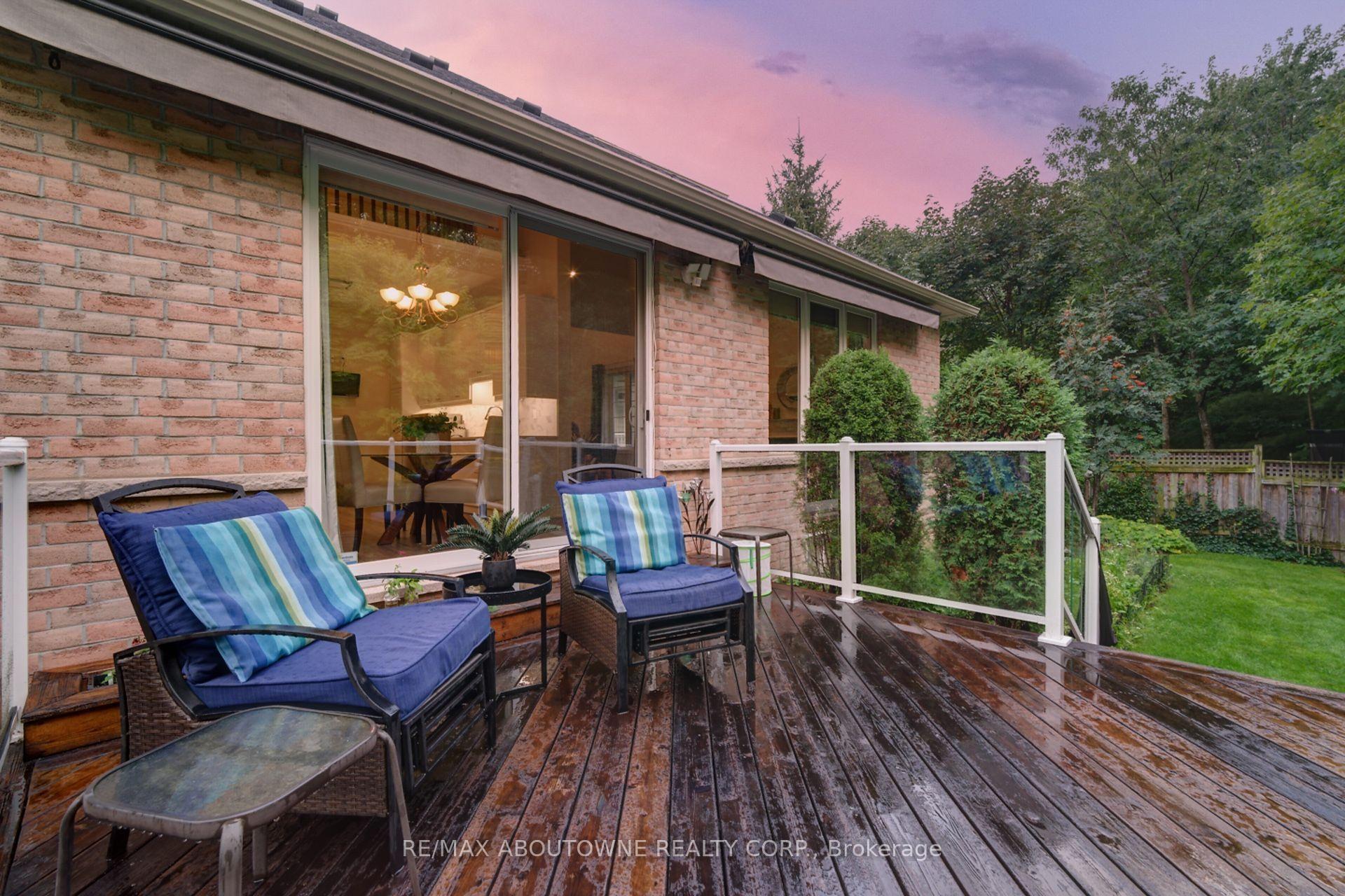 Photo 37 of 2196 Emily Circle, Oakville, Bronte Creek — HOMEH