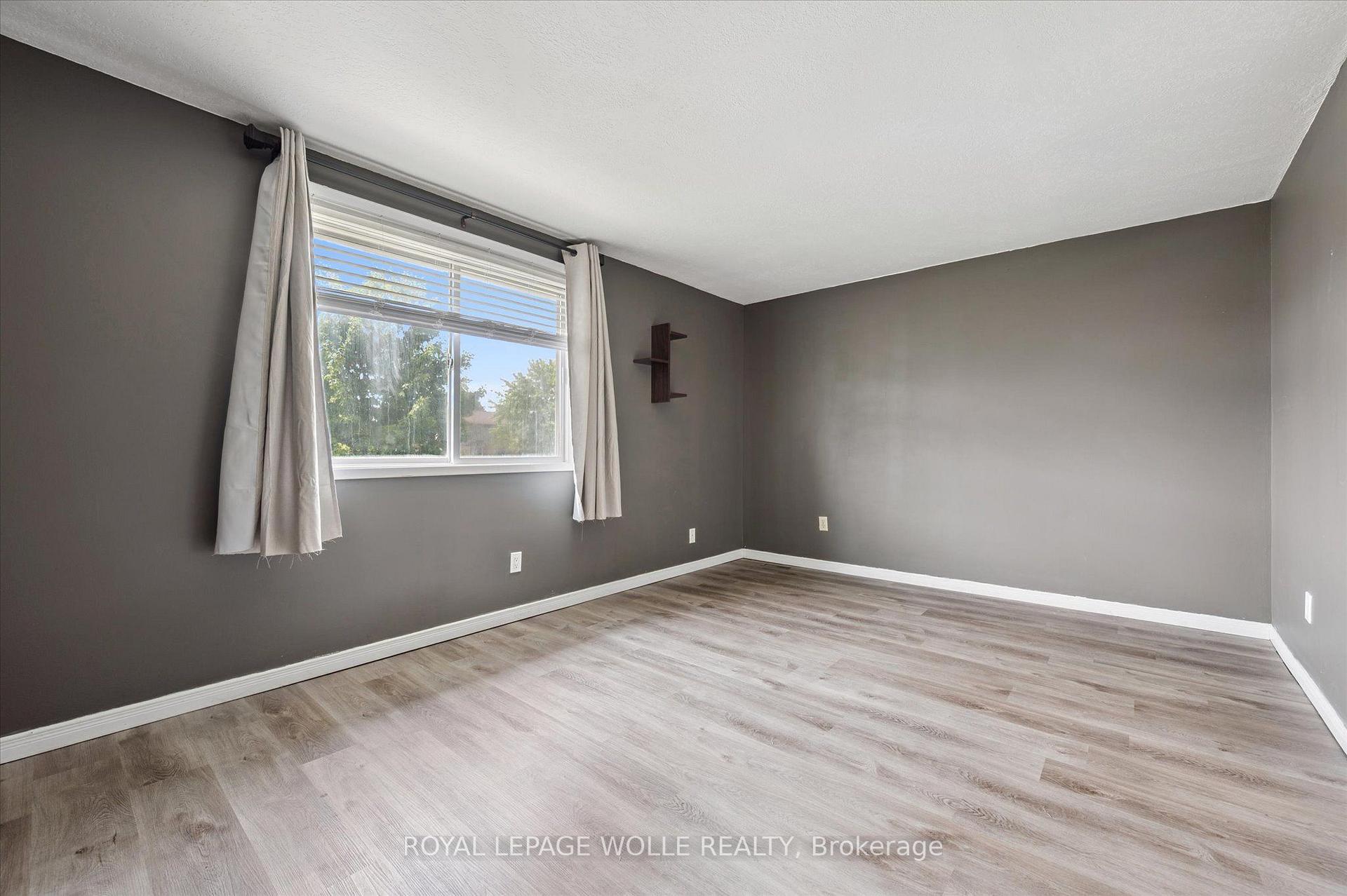 Photo 24 of Unit 2, 750 Erinbrook Drive, Kitchener, Country Hills West — HOMEH