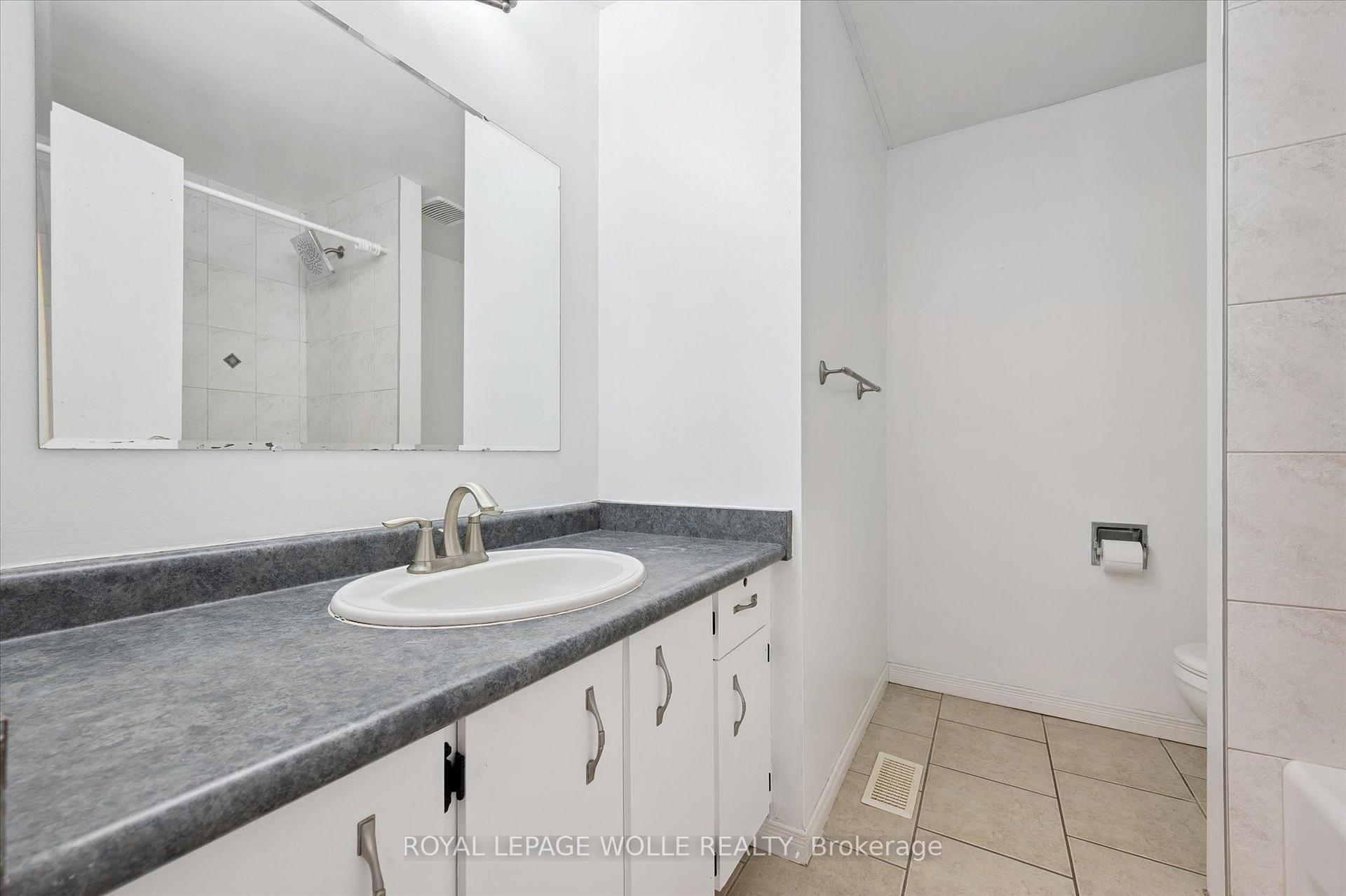 Photo 26 of Unit 2, 750 Erinbrook Drive, Kitchener, Country Hills West — HOMEH