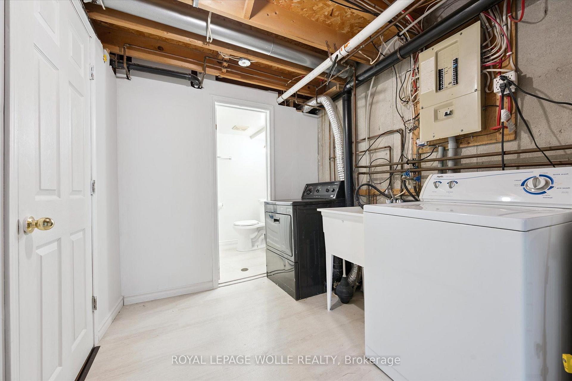 Photo 32 of Unit 2, 750 Erinbrook Drive, Kitchener, Country Hills West — HOMEH