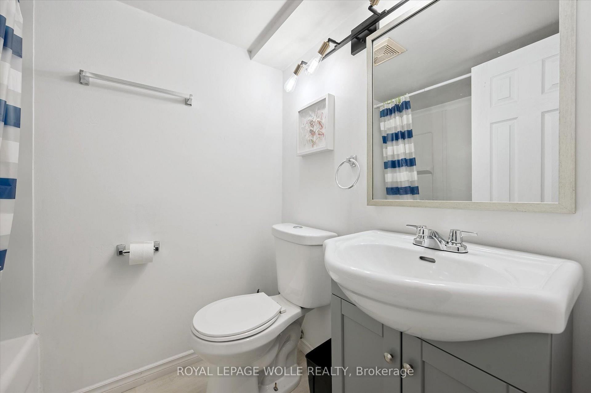 Photo 33 of Unit 2, 750 Erinbrook Drive, Kitchener, Country Hills West — HOMEH