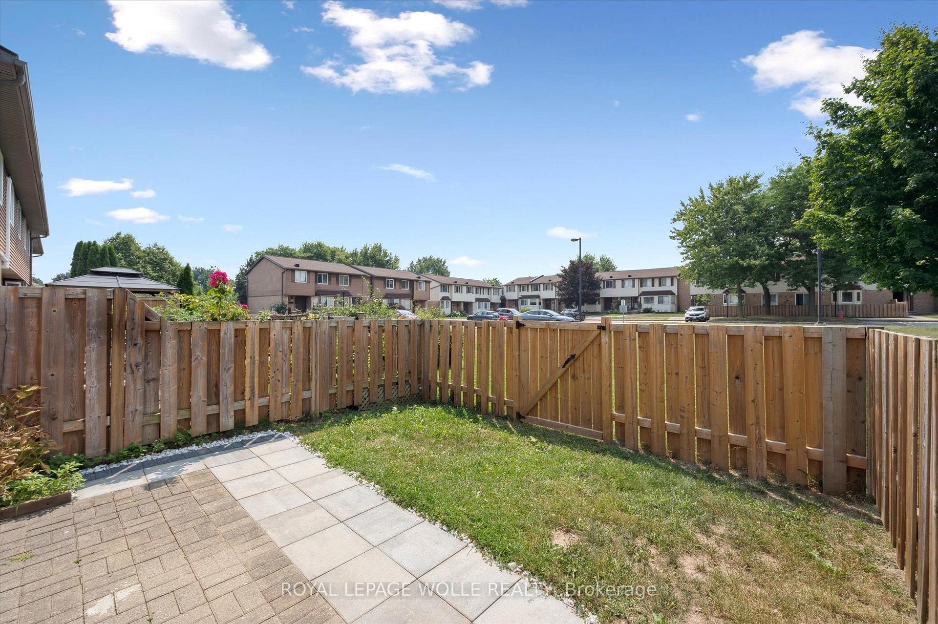 Photo 35 of Unit 2, 750 Erinbrook Drive, Kitchener, Country Hills West — HOMEH