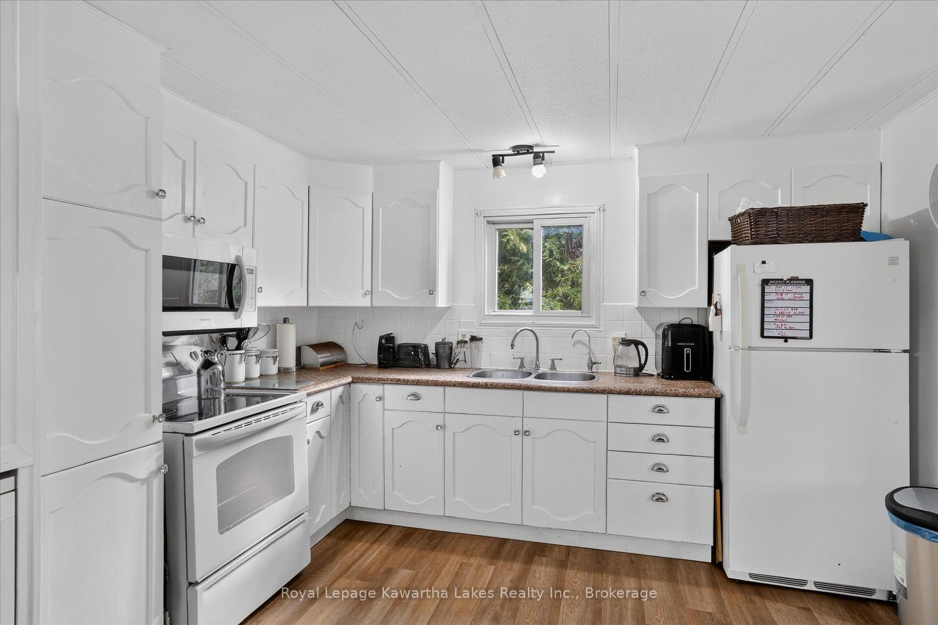 Photo 8 of 3 Ops Drive, Kawartha Lakes, Fenelon — HOMEH