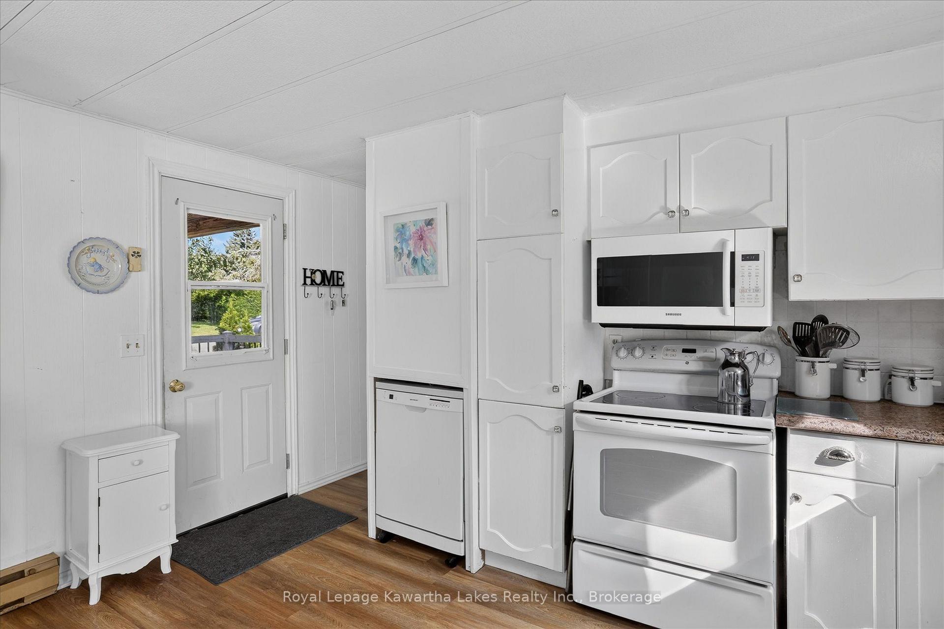 Photo 11 of 3 Ops Drive, Kawartha Lakes, Fenelon — HOMEH
