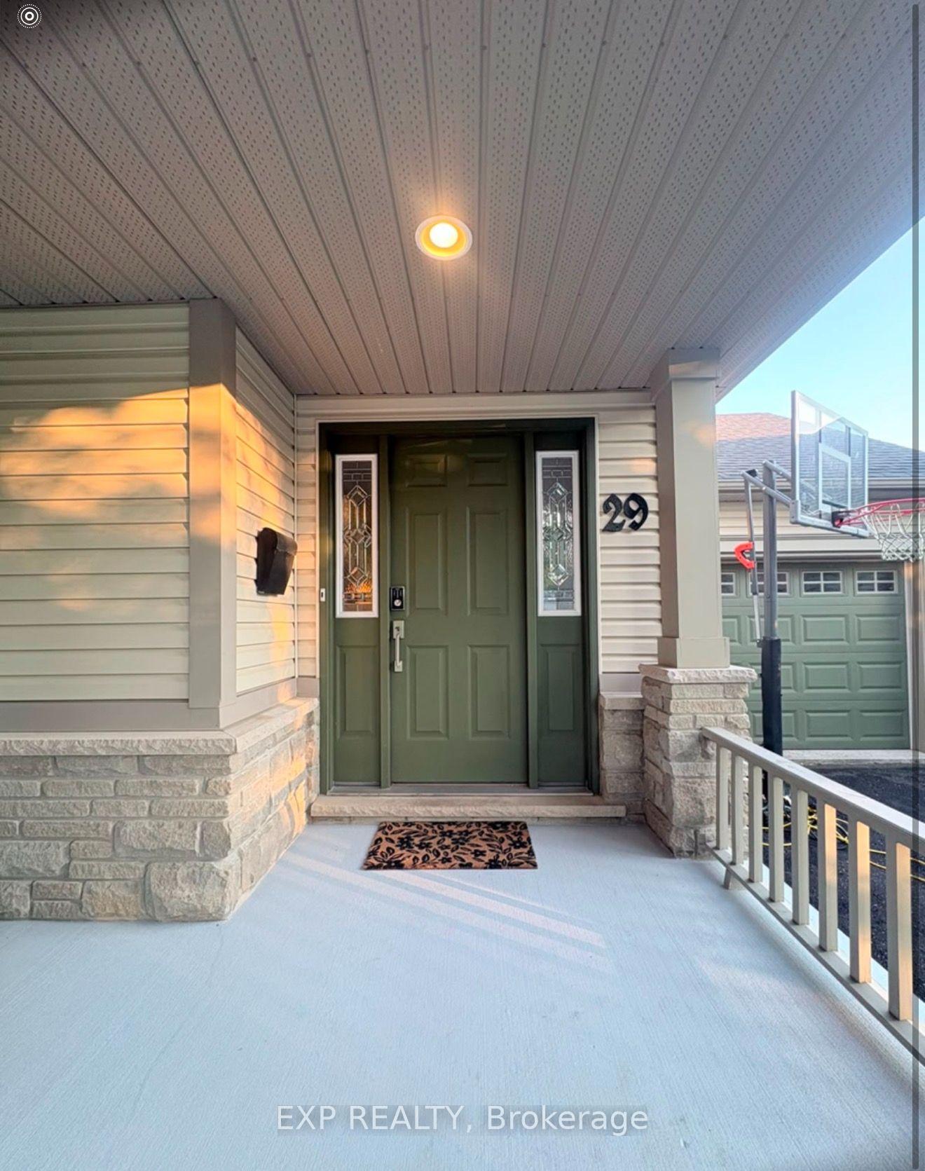 Photo 6 of 29 Augusta Crescent, St. Thomas — HOMEH