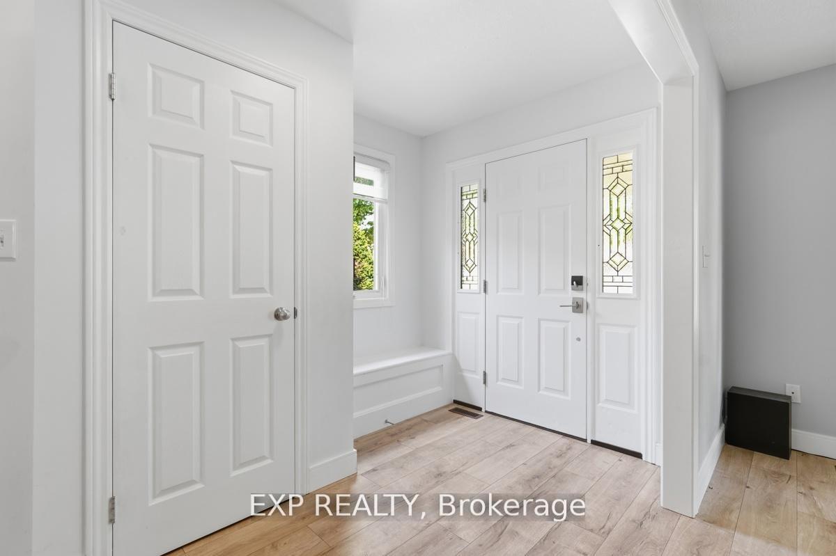Photo 8 of 29 Augusta Crescent, St. Thomas — HOMEH