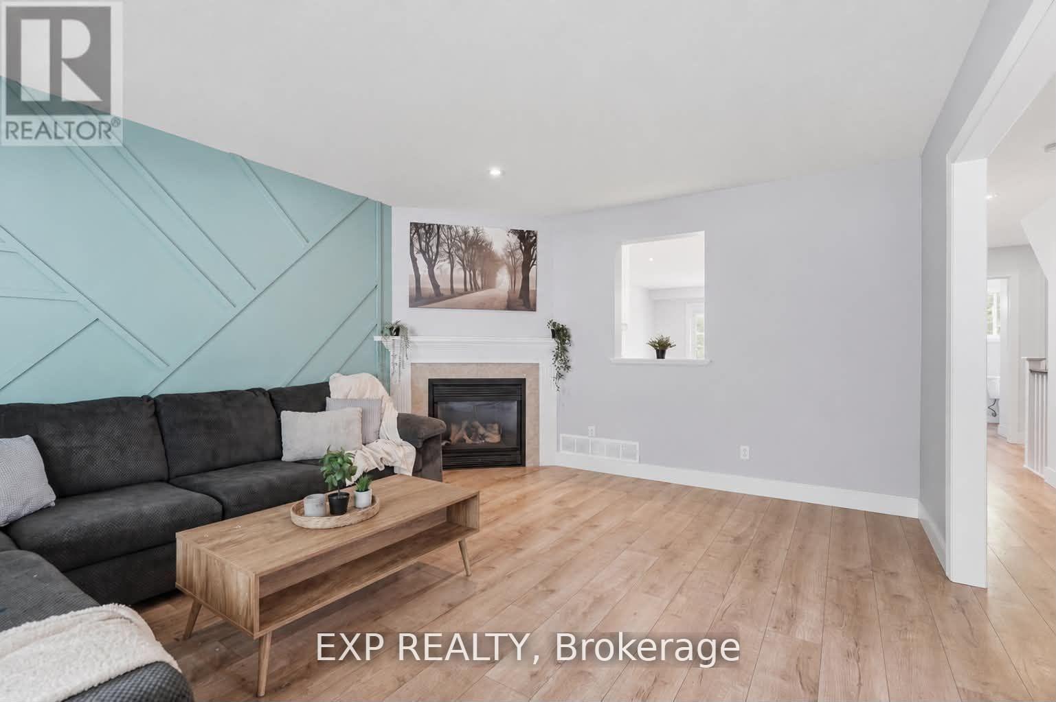 Photo 11 of 29 Augusta Crescent, St. Thomas — HOMEH