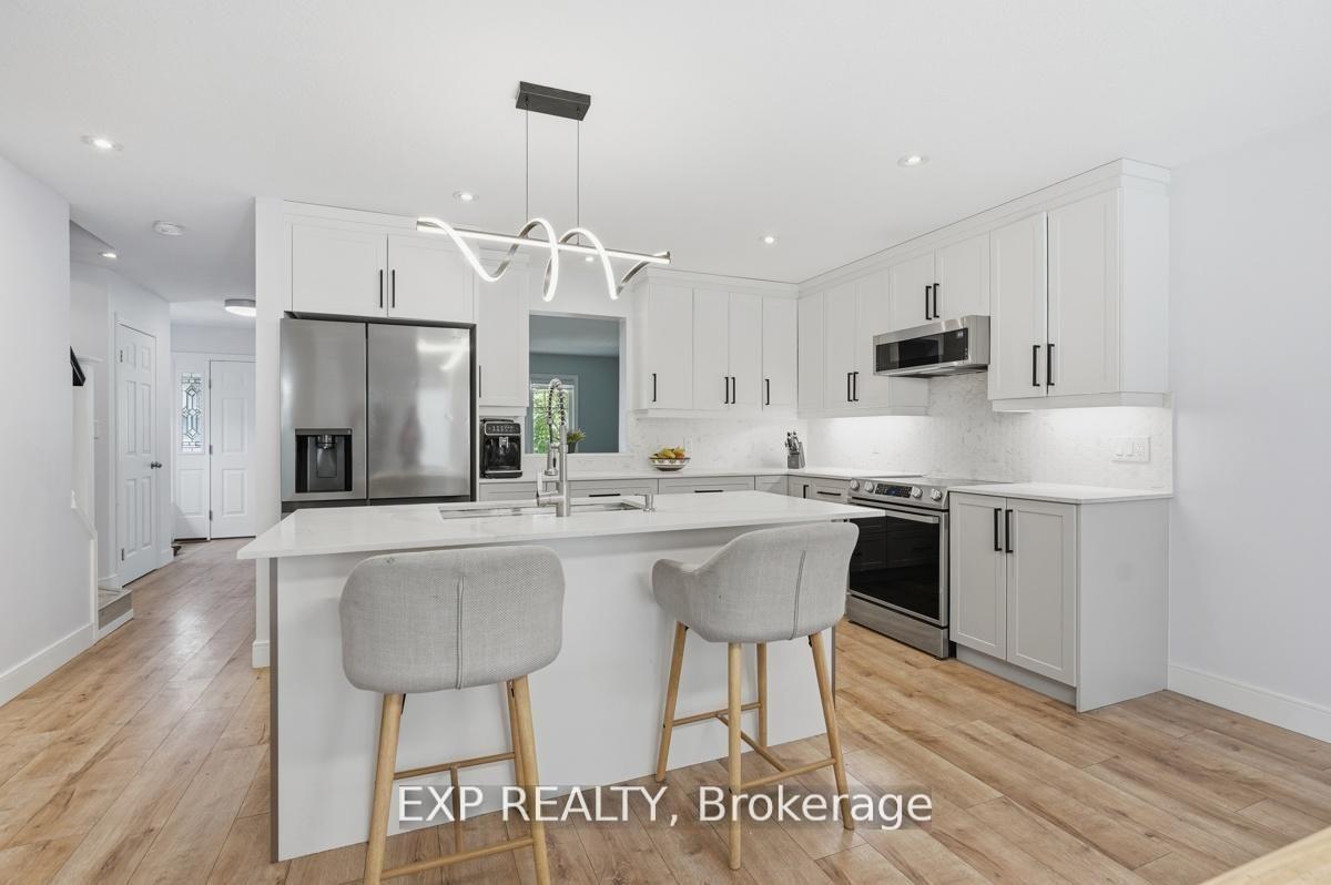 Photo 12 of 29 Augusta Crescent, St. Thomas — HOMEH