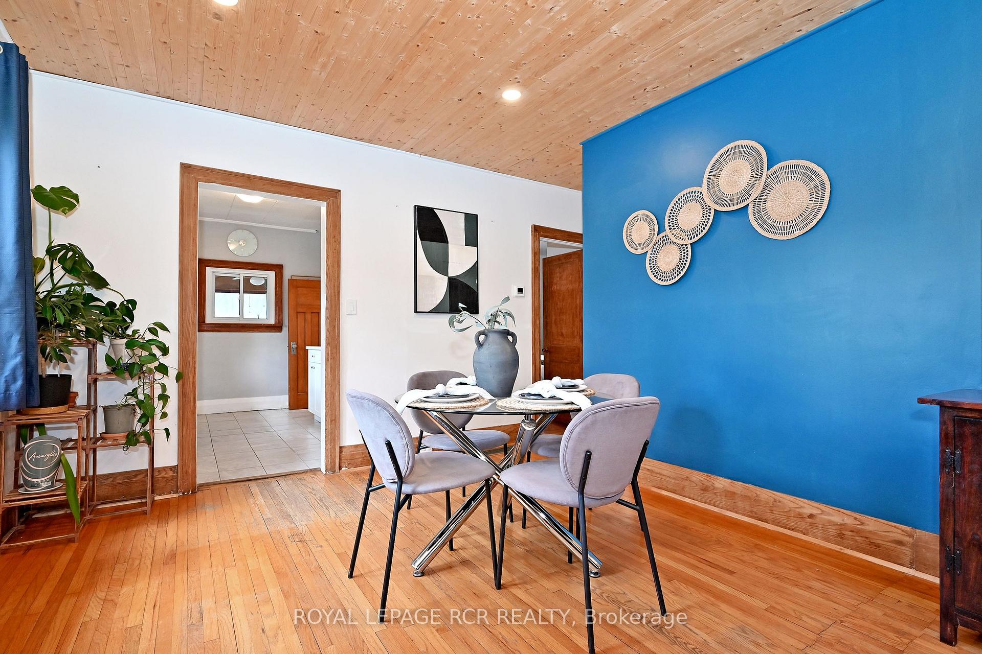 Photo 6 of 116 Buckingham Avenue, Oshawa, O'Neill — HOMEH