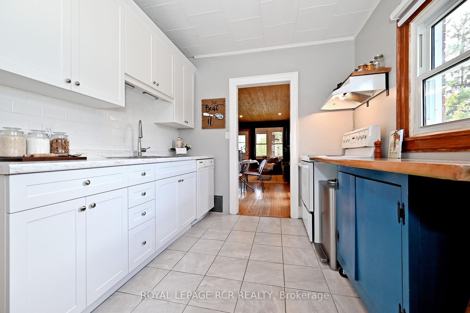 Photo 11 of 116 Buckingham Avenue, Oshawa, O'Neill — HOMEH