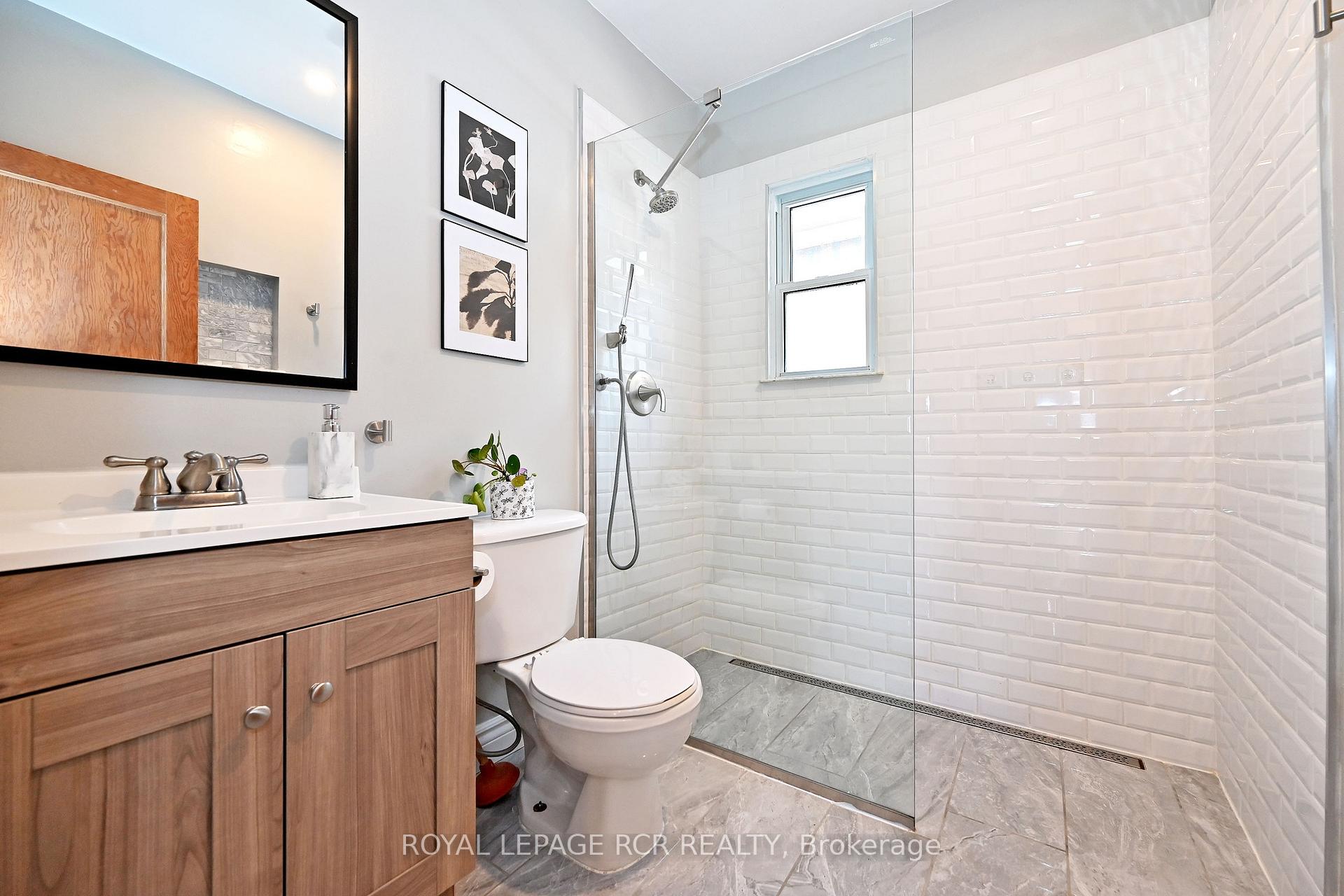 Photo 20 of 116 Buckingham Avenue, Oshawa, O'Neill — HOMEH
