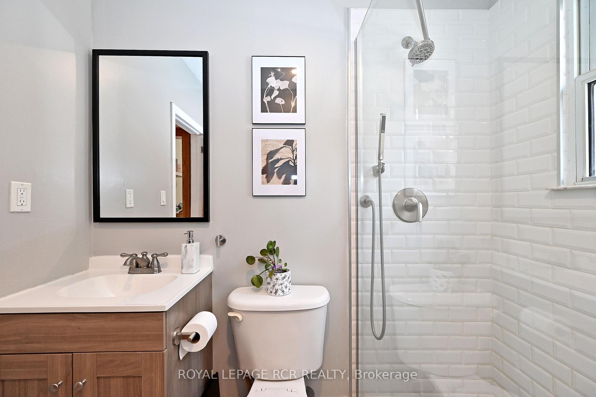 Photo 22 of 116 Buckingham Avenue, Oshawa, O'Neill — HOMEH