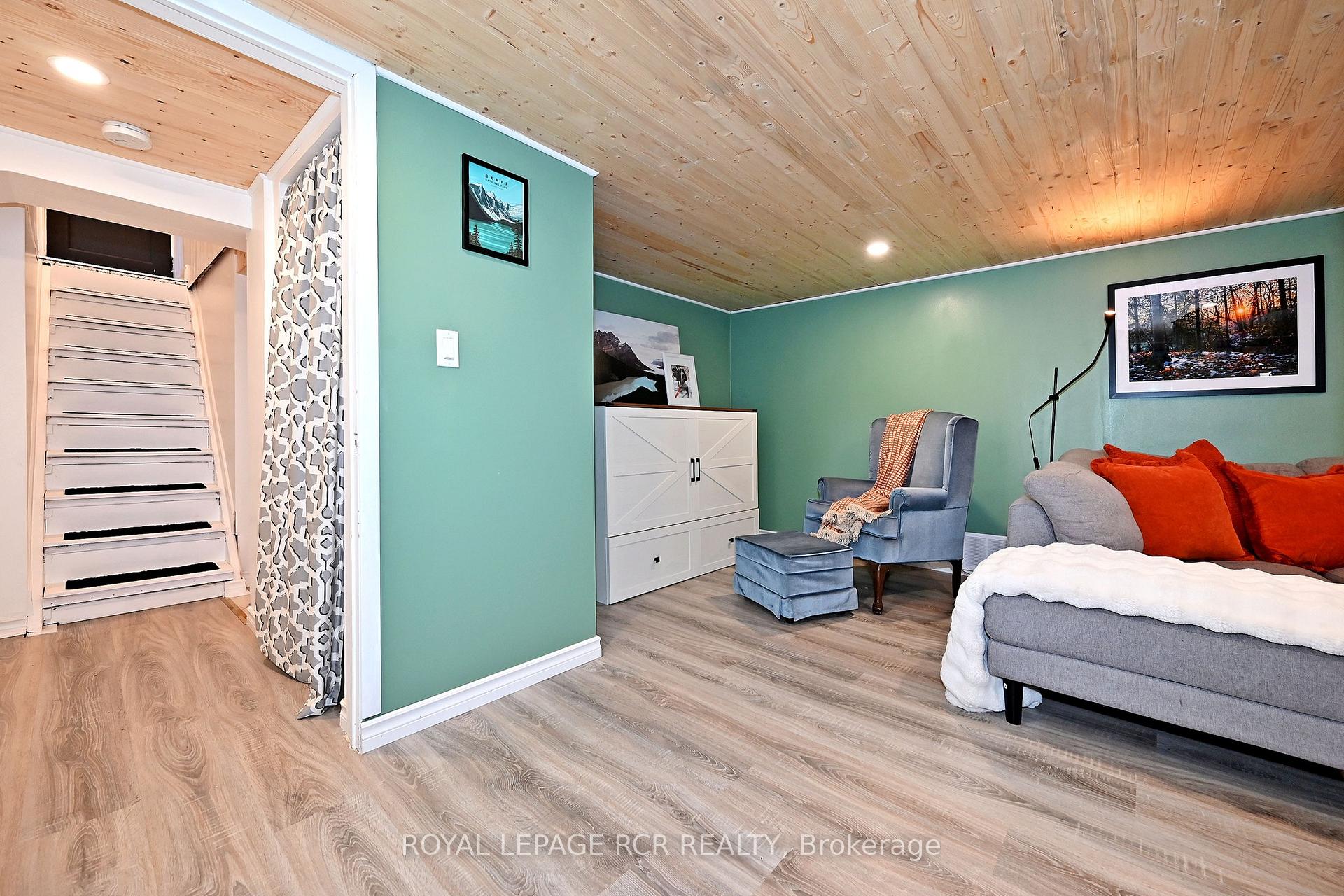Photo 25 of 116 Buckingham Avenue, Oshawa, O'Neill — HOMEH