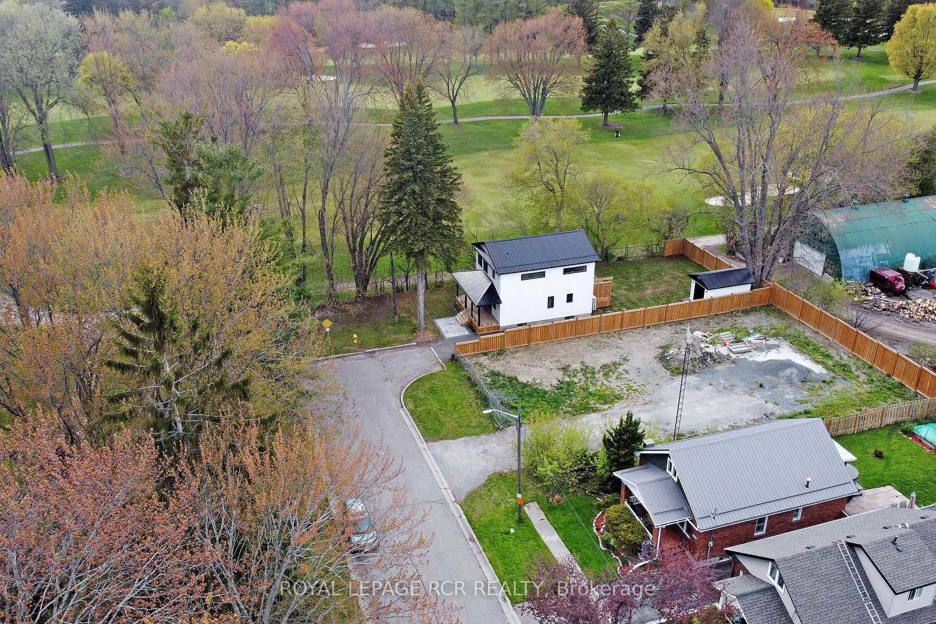 Photo 44 of 116 Buckingham Avenue, Oshawa, O'Neill — HOMEH