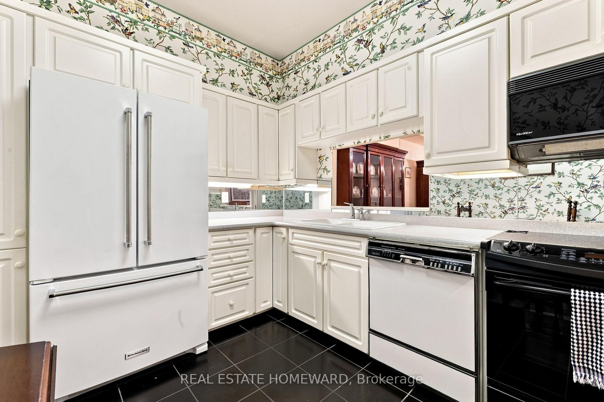 Photo 2 of Unit 108, 3800 Yonge Street, Toronto, Bedford Park-Nortown — HOMEH