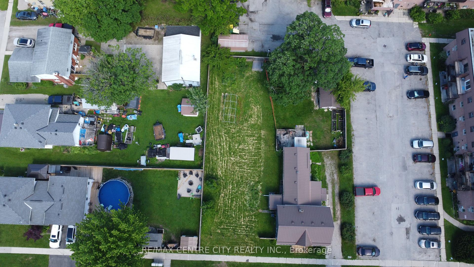 Photo 3 of 290 Carling Street, South Huron, Exeter — HOMEH