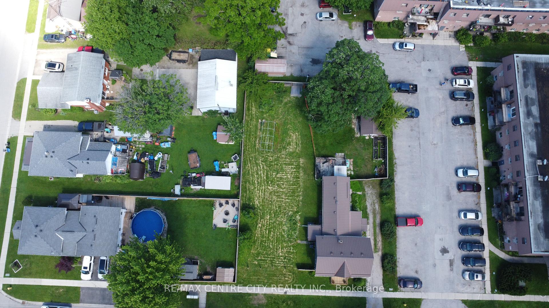 Photo 4 of 290 Carling Street, South Huron, Exeter — HOMEH