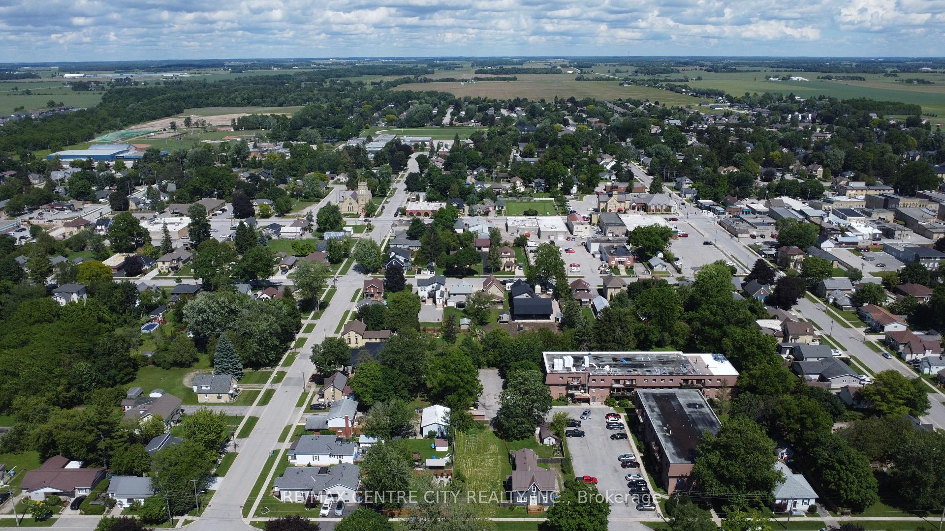 Photo 9 of 290 Carling Street, South Huron, Exeter — HOMEH