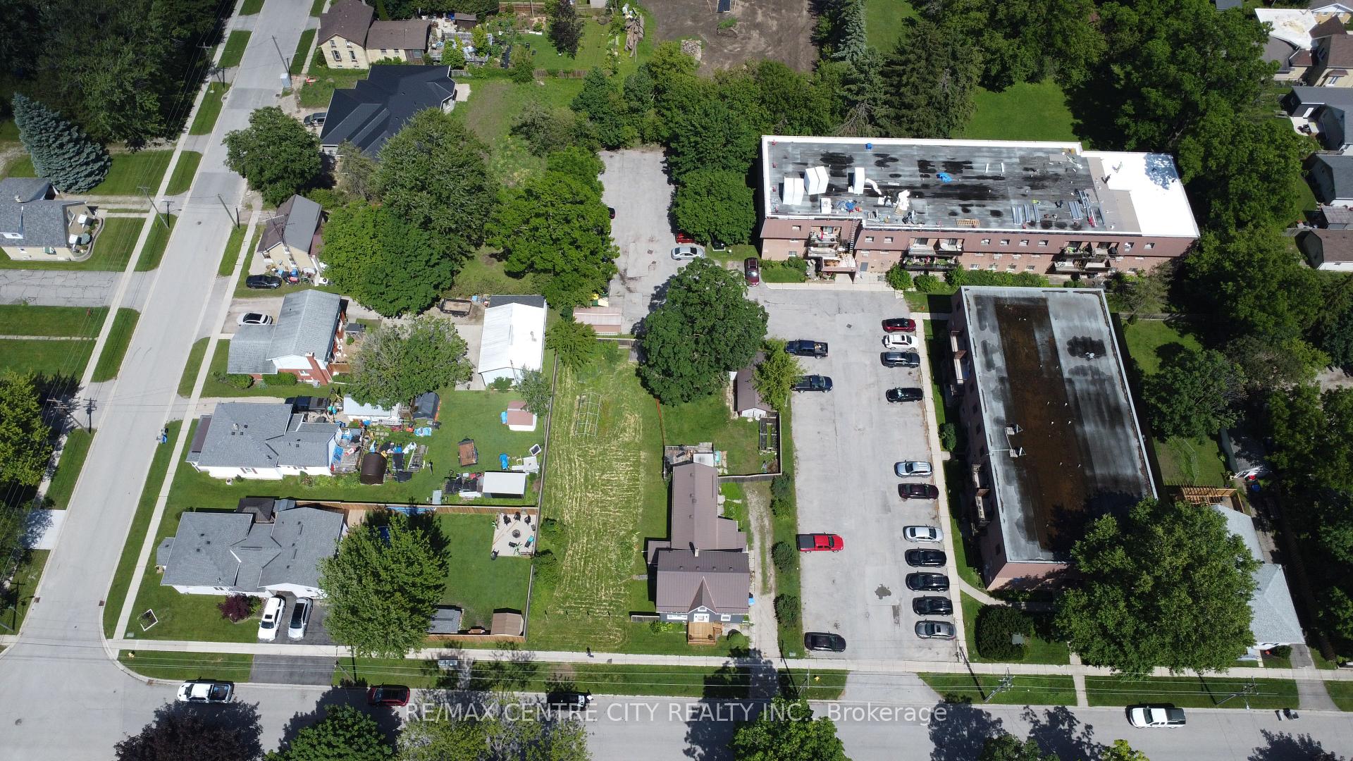 Photo 11 of 290 Carling Street, South Huron, Exeter — HOMEH