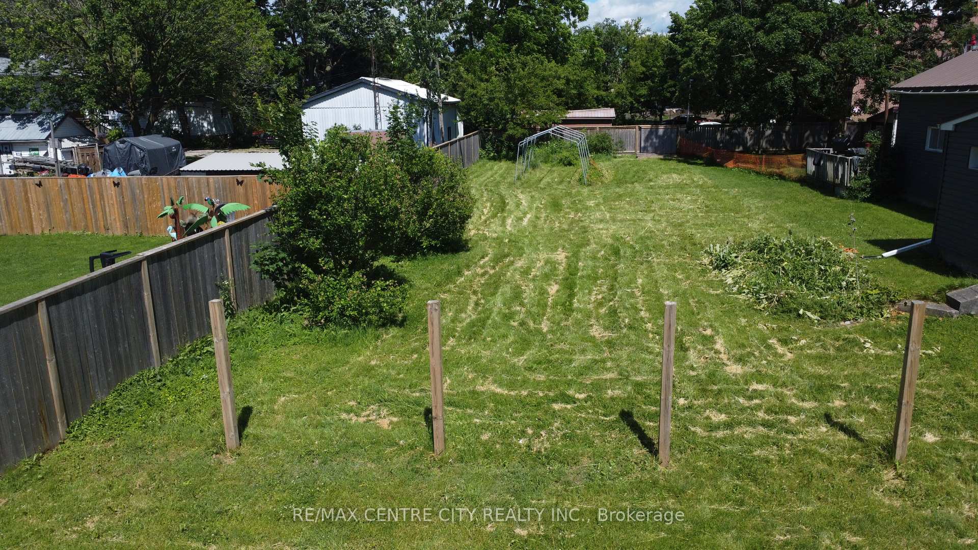 Photo 13 of 290 Carling Street, South Huron, Exeter — HOMEH