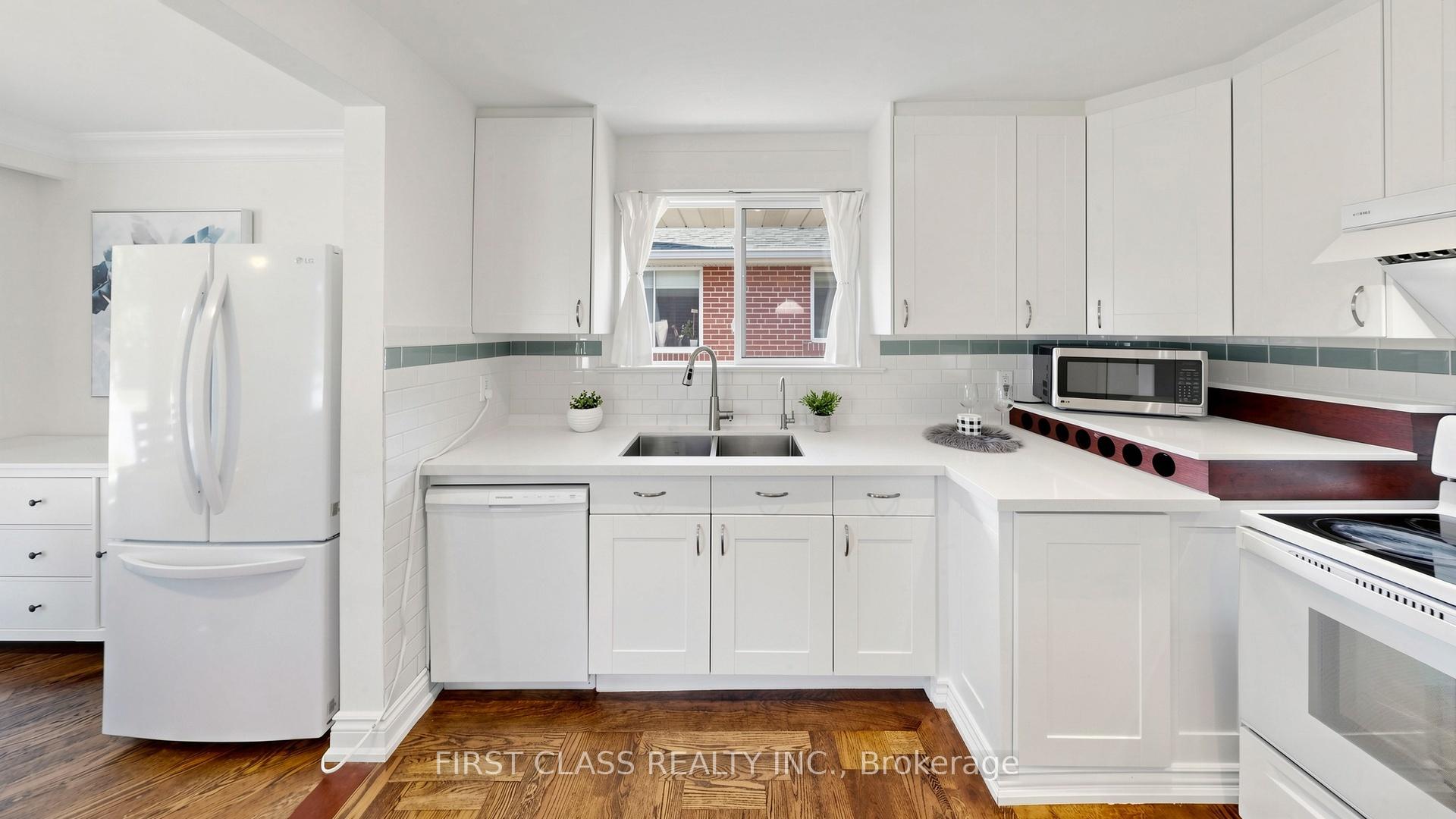 Photo 19 of 20 Brampton Road, Etobicoke, Willowridge-Martingrove-Richview — HOMEH