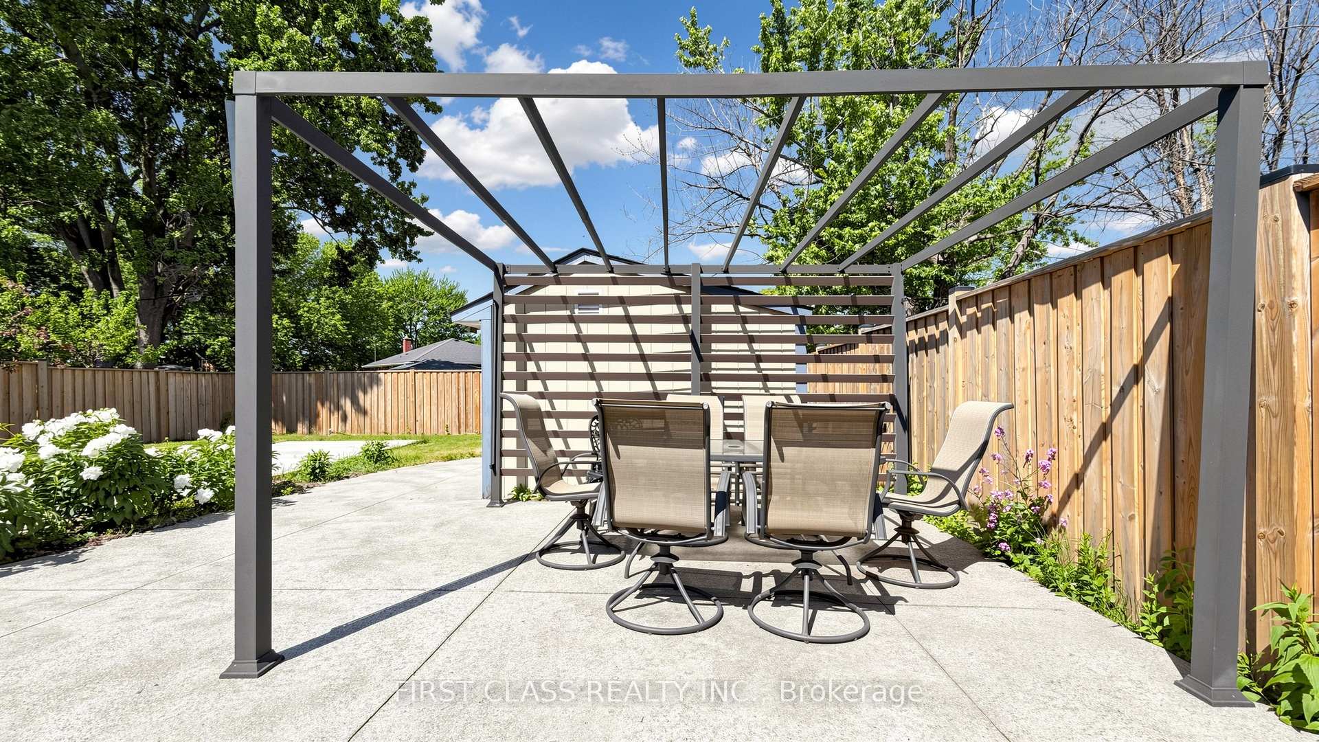 Photo 46 of 20 Brampton Road, Etobicoke, Willowridge-Martingrove-Richview — HOMEH