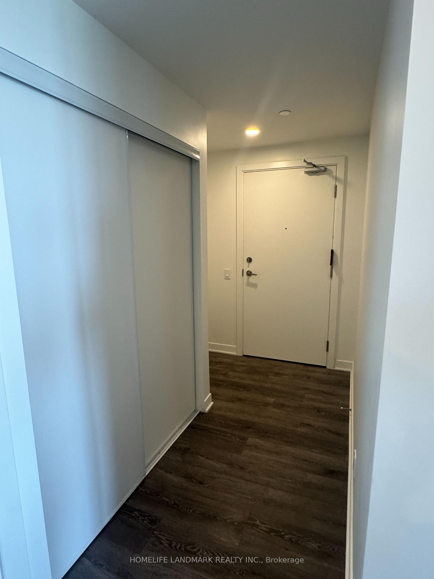 Photo 8 of Unit 1916, 6 Flavelle Trail, Vaughan, Steeles West Industrial — HOMEH
