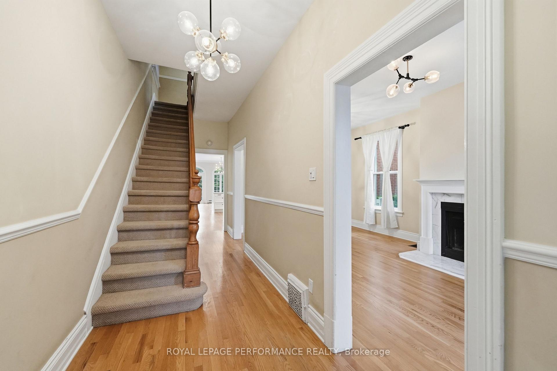 Photo 6 of 284 Crichton Street, Ottawa, Lindenlea — HOMEH