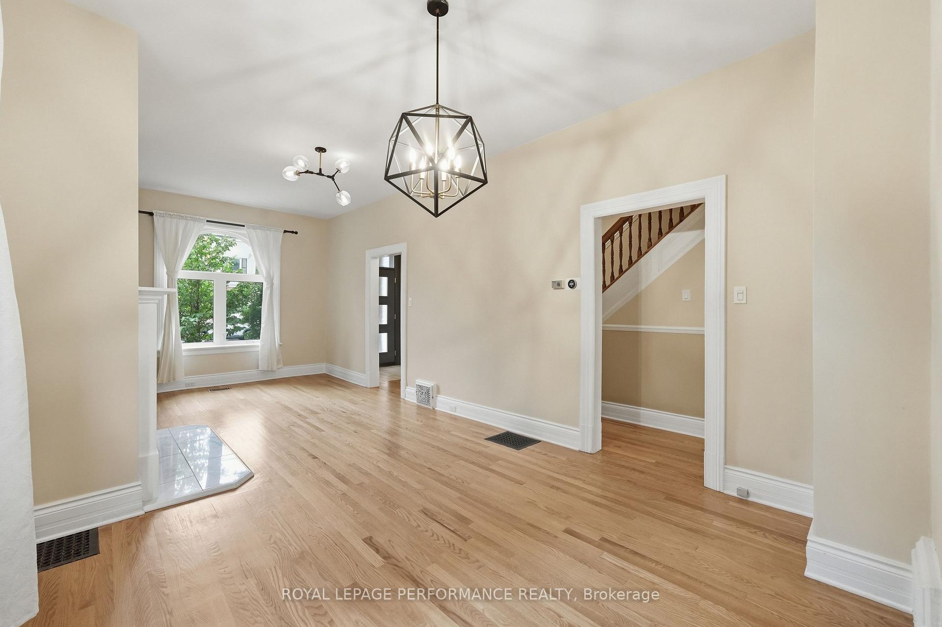 Photo 9 of 284 Crichton Street, Ottawa, Lindenlea — HOMEH