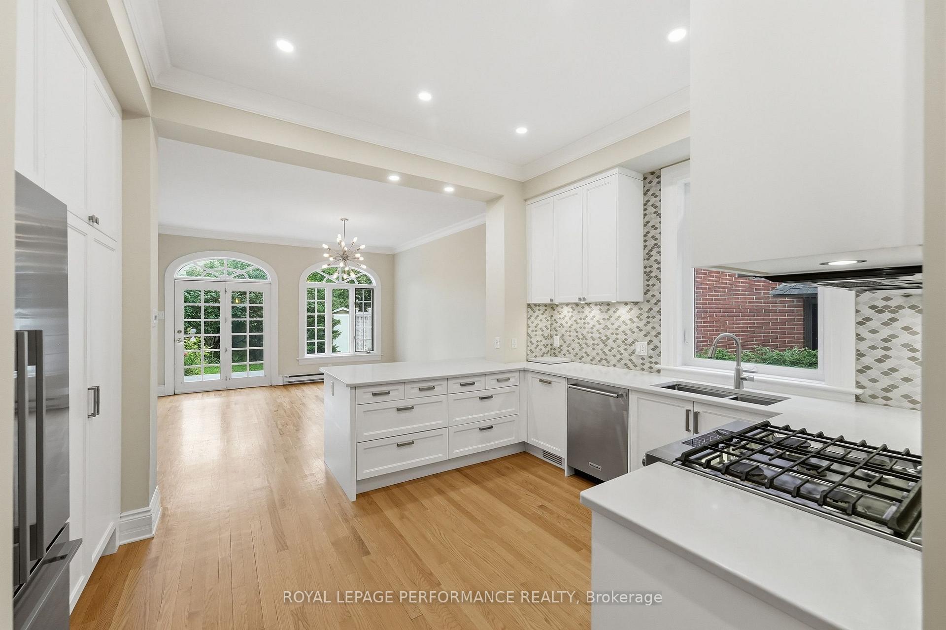 Photo 11 of 284 Crichton Street, Ottawa, Lindenlea — HOMEH