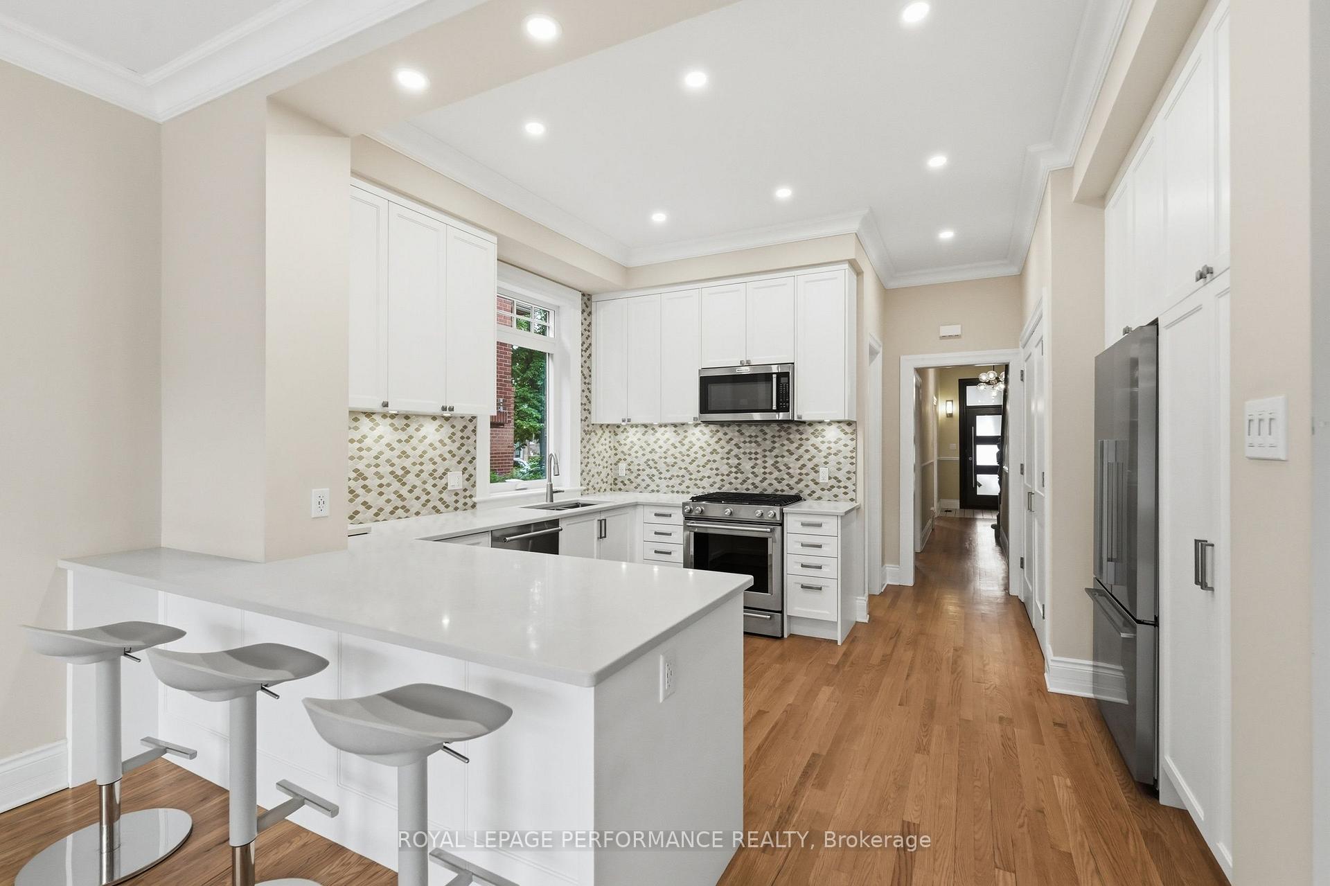 Photo 13 of 284 Crichton Street, Ottawa, Lindenlea — HOMEH